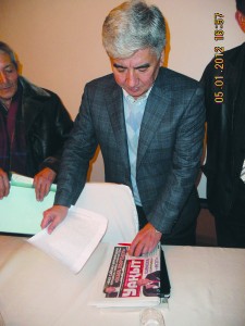 Тоқтар «Азатты» тастап кетті, Жармахан жабырқап қалды Тоқтар «Азатты» тастап кетті, Жармахан жабырқап қалды
