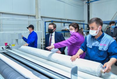 ШЫМКЕНТТЕГІ ТОҚЫМА ФАБРИКАСЫНЫҢ ӨНІМІНЕ ТАПСЫРЫС КӨБЕЙДІ ШЫМКЕНТТЕГІ ТОҚЫМА ФАБРИКАСЫНЫҢ ӨНІМІНЕ ТАПСЫРЫС КӨБЕЙДІ